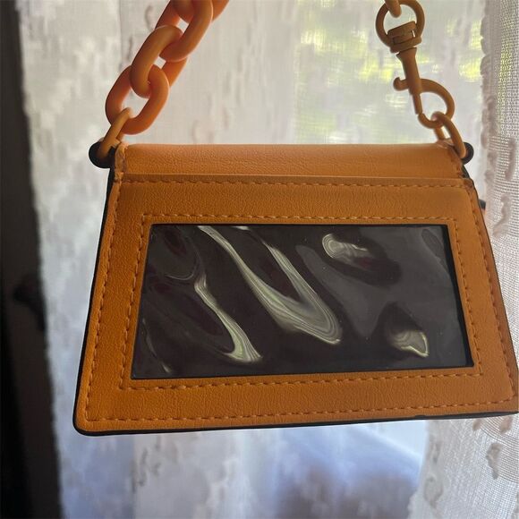 Simply Vera Vera Wang Women's Mini Coin Purse Yellow Clasp Closure Lightweight - Picture 2 of 4